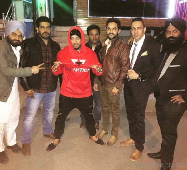 Picture Of Stylish Jazzy B 218