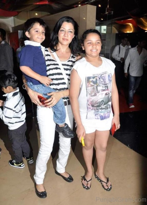 Aditi Govitrikar with kids