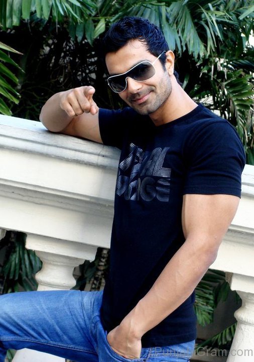 Ashmit Patel In Black T Shirt