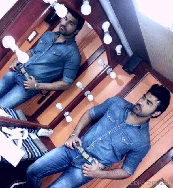 Awesome Picture Of Arya Babbar