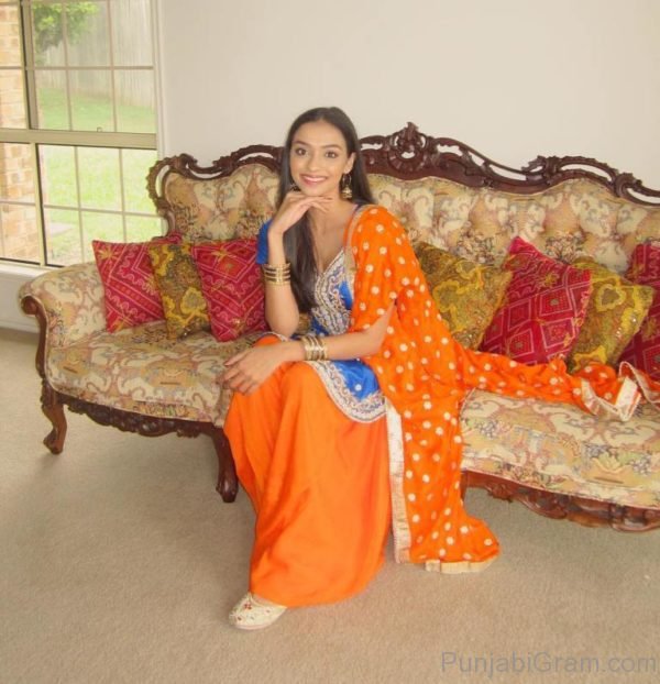 Image Of Priya Bharat Khanna Looking Splendid
