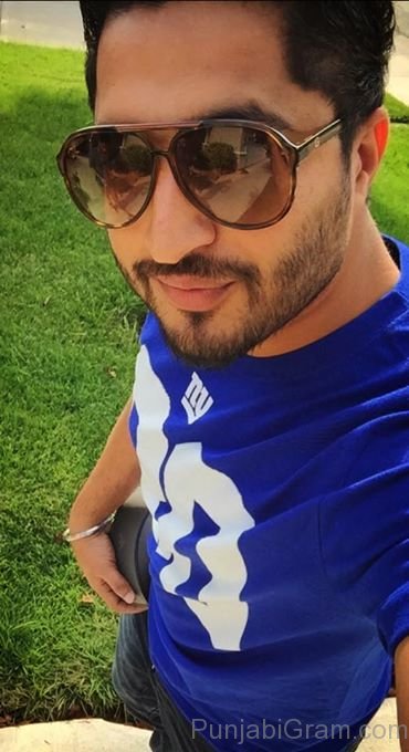 Jassi Gill In Blue T Shirt